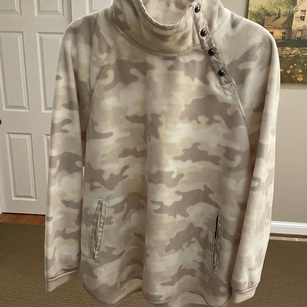 Fleece sweatshirt